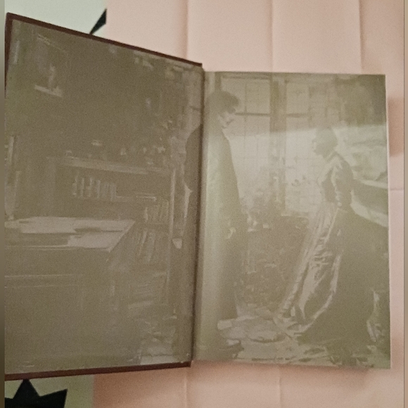 Jane Eyre Decorative Hardcover — Green & Rose Foil Design - Picture 4 of 16